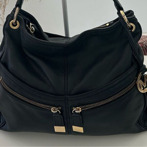 Michael Kors Black Pebbled Leather Hobo Shoulder Bag Gold Hardware - Picture 9 of 13